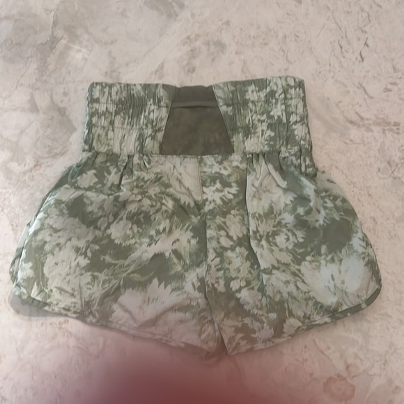 Free people Movement Shorts - Picture 2 of 4